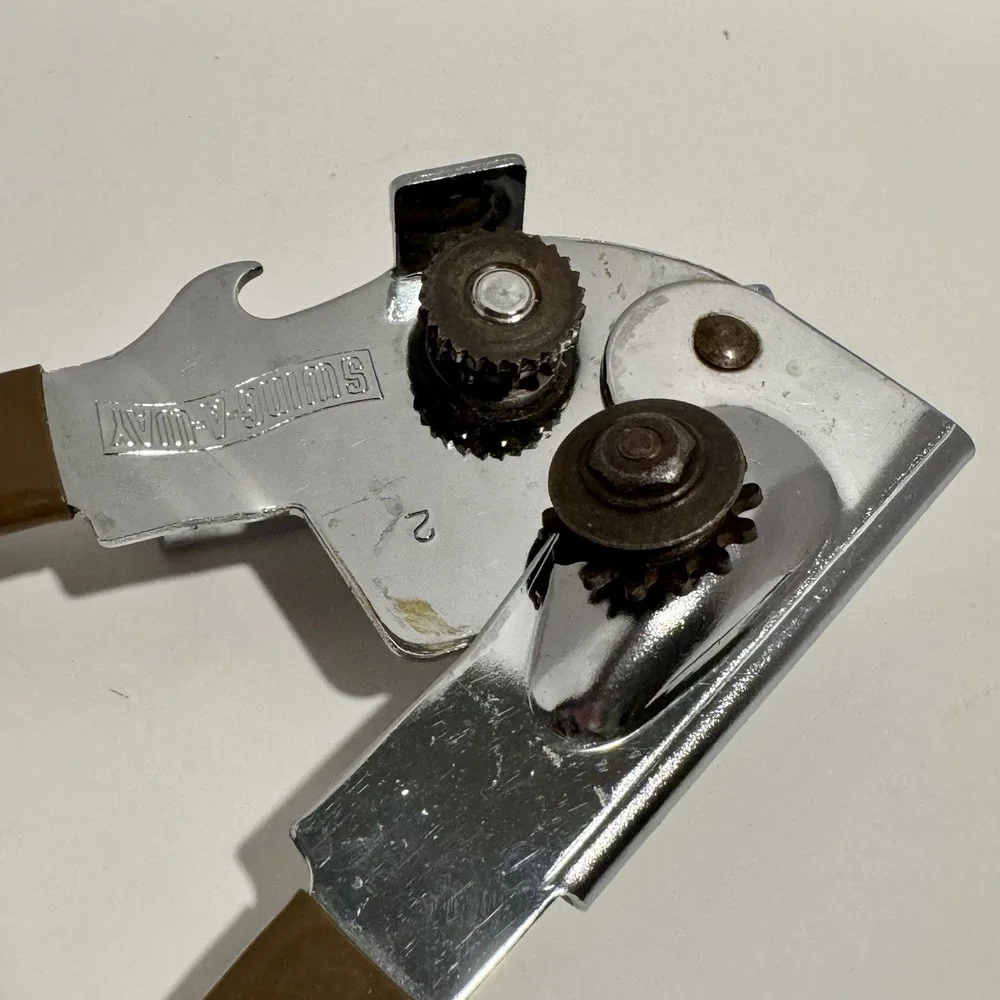 Vintage Swing-A-Way Manual Can &‎ Bottle Opener Brown Handles USA